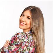 Graduada en Educación Infantil con mención en pedagogía terapéutica y máster en Atención Temprana. Tengo experiencia dando clases de apoyo y refuerzo de todas las asignaturas a niños/as tanto de Infantil como de primaria. Además, trabajó con todo tipo de